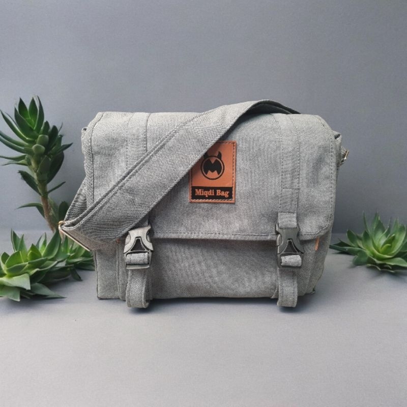 Tas Selempang Pria Distro Keren Bahan Kanvas