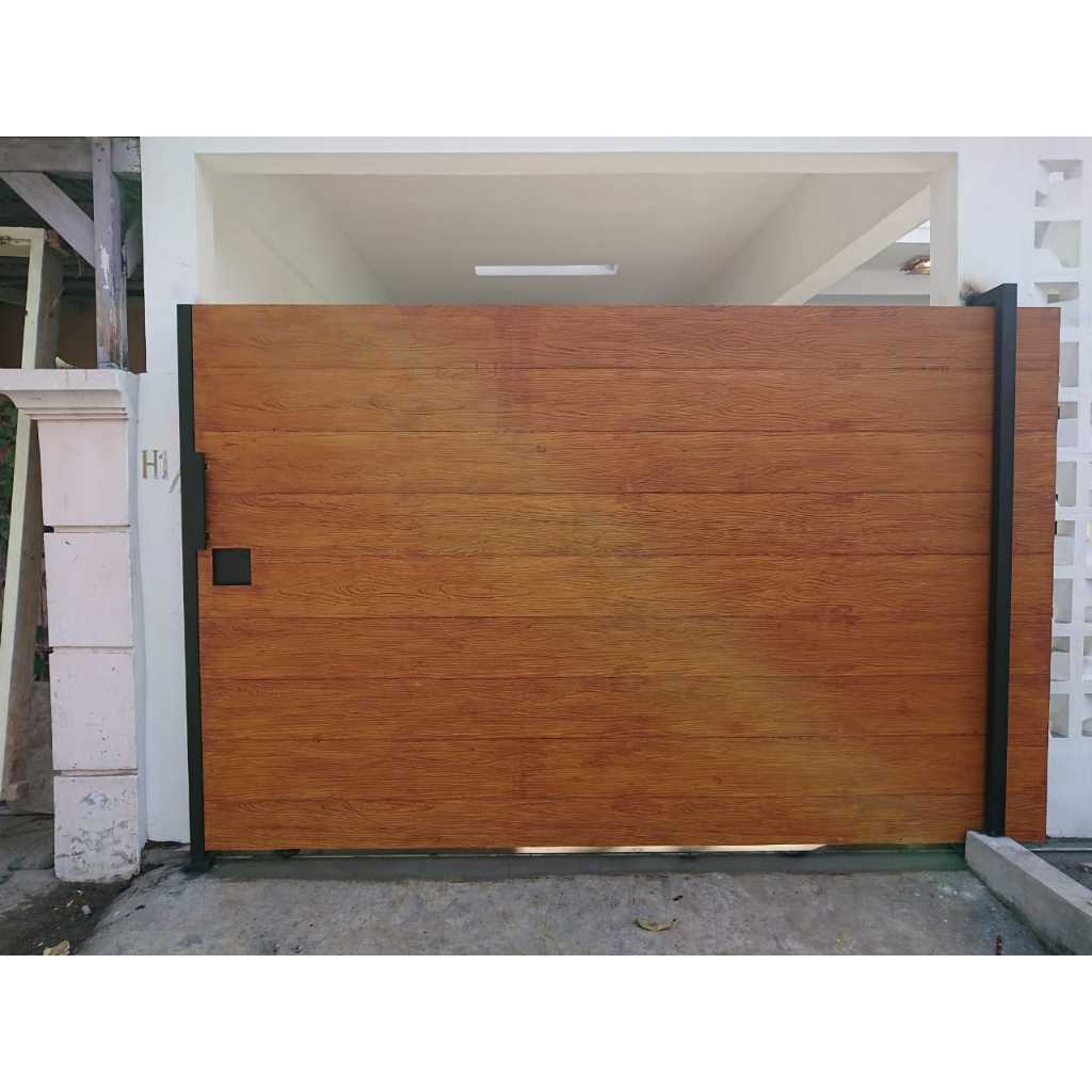 Pagar conwood minimalis / pagar rumah geser