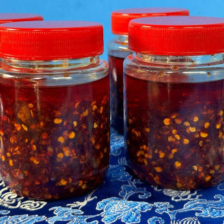 

Chili oil ngayag pedas gurih 150 gram