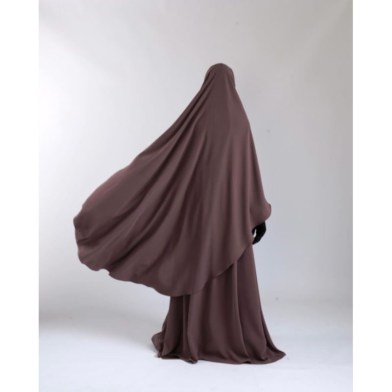 Preloved Fk EZ auroraclo jetblack L