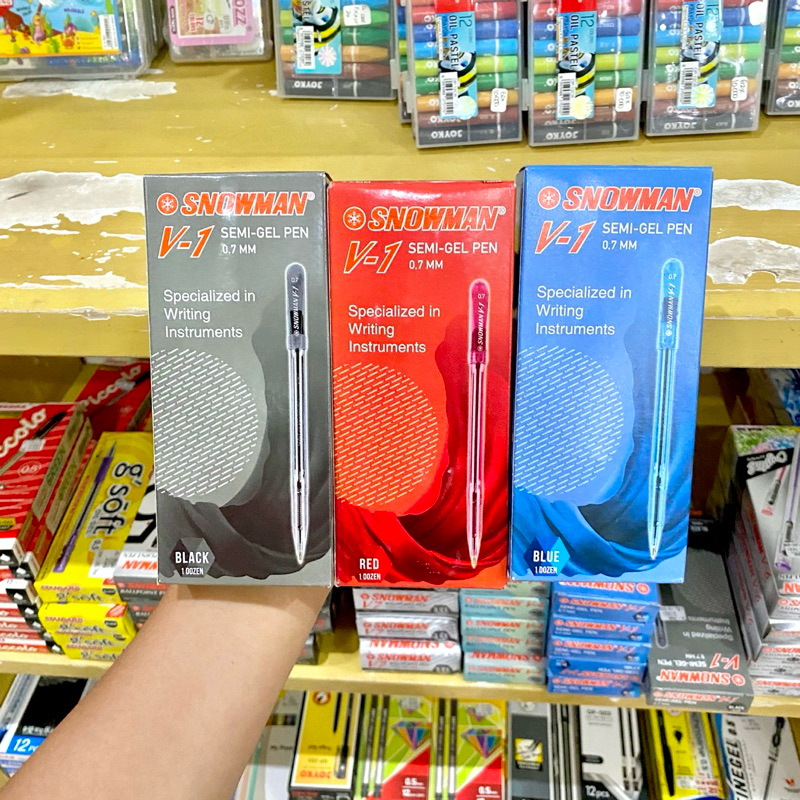 

(12 PCS) PULPEN / BOLPEN / BALLPOINT / BALLPEN SNOWMAN V1 V-1 HITAM MERAH BIRU 0.7 MM