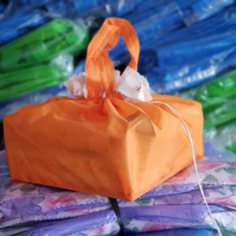 

tas spunbond serut/tas hajatan/tas tasyakuran/tas spunbon polos murah