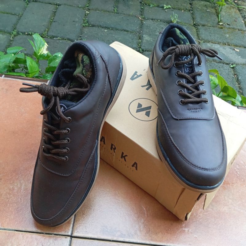 SEPATU PRIA VINTAGE KEREN ISTIMEWA