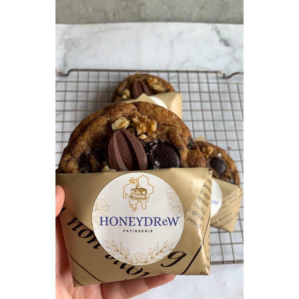 

HONEYDREW Soft Cookies Choco Chip with Walnut and Belgian Chocolate