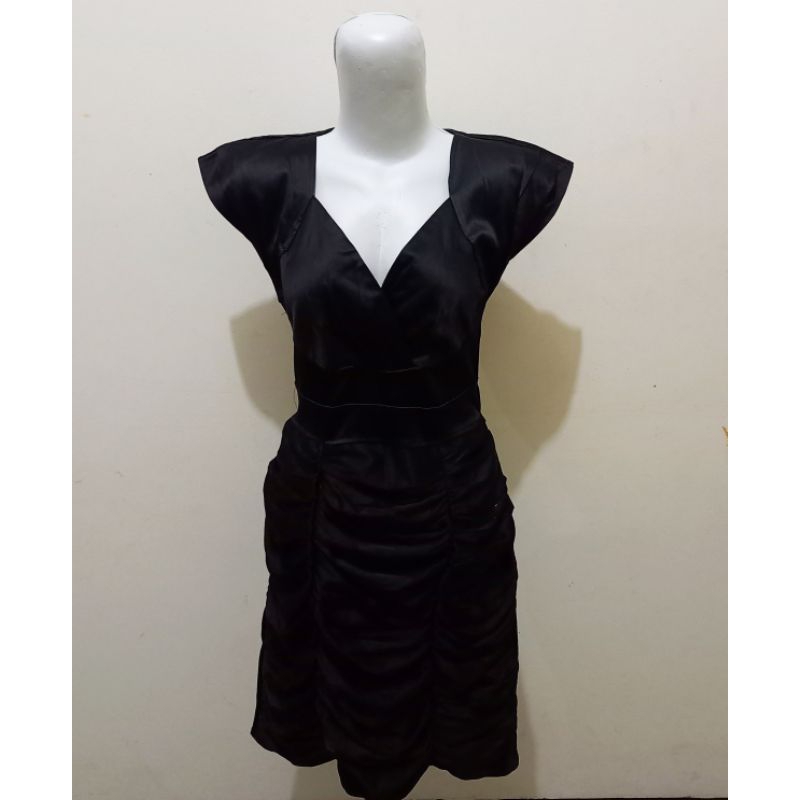 GAUN MALAM PESTA HITAM MERAH SATIN MEWAH GLAMOUR