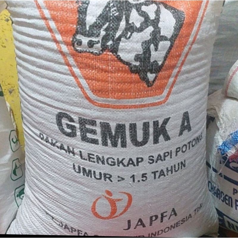 Gemuk A 15 Kg Konsentrat Pakan Sapi Kambing Pedaging