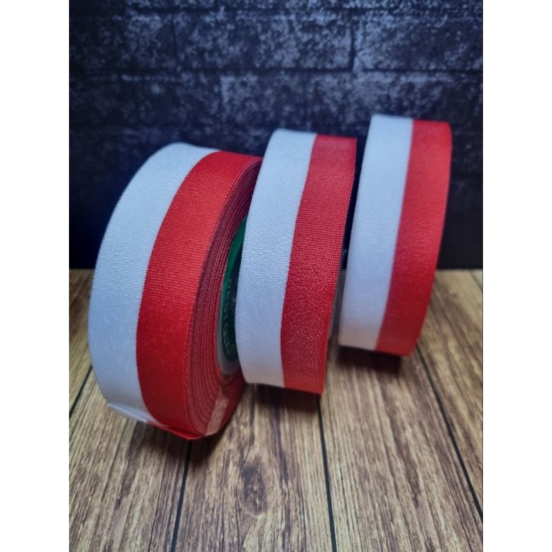 

[1 ROLL] PITA MERAH PUTIH / PITA BENDERA 1 INC (2.5CM)