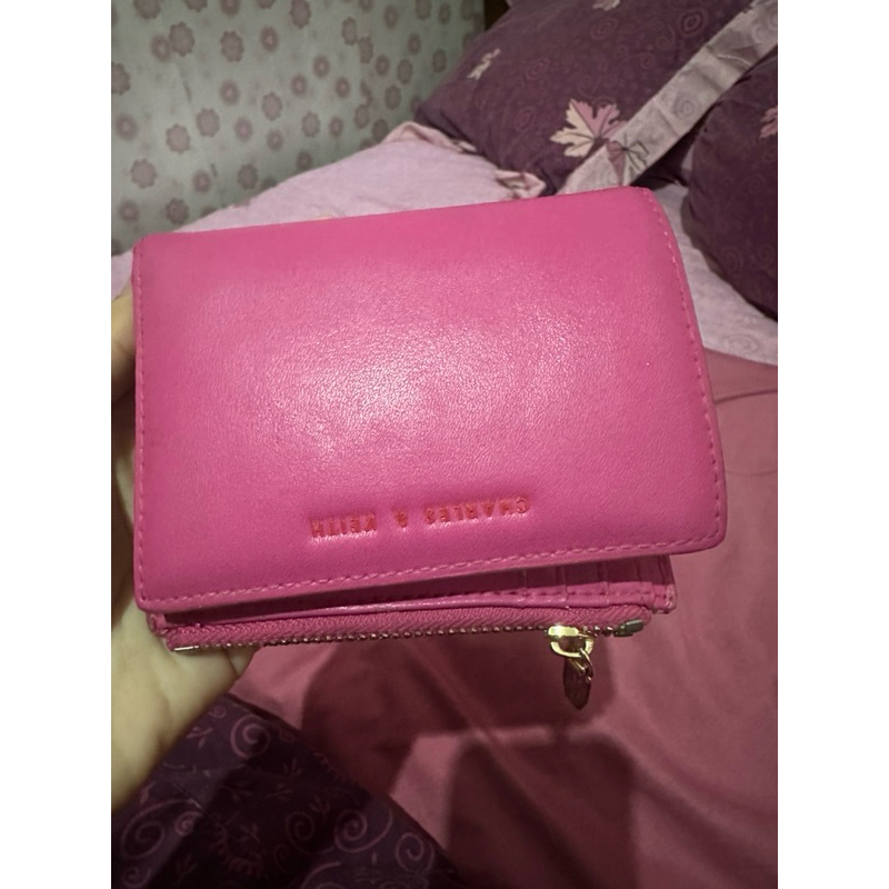 charles n keith dompet