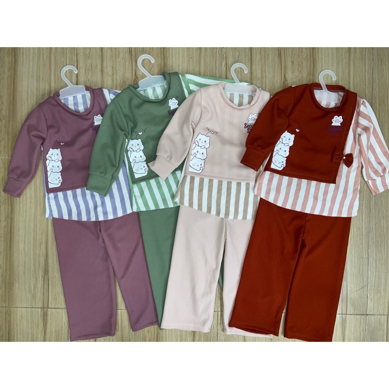KODE X46O stelan anak perempuan salur uniqlo