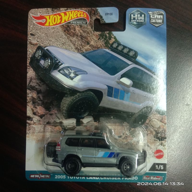 Hot wheels 2005 Toyota land Cruiser Prado