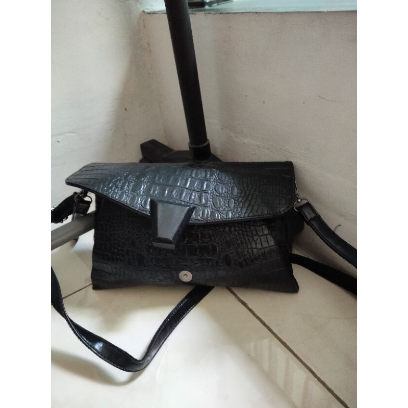tas kulit brand lokal