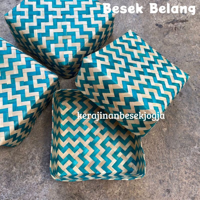 

BESEK BELANG 20X20 | hampers besek nasi besek parsel makanan parsel kue kering bingkisan hampers cantik