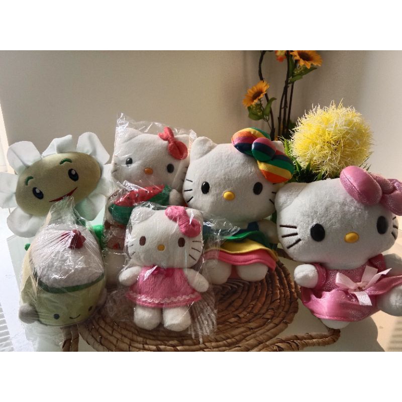 Boneka Murah best seller Sanrio McDonald Hello Kitty MCD happy meal Segel Original BEST SELLER tempa