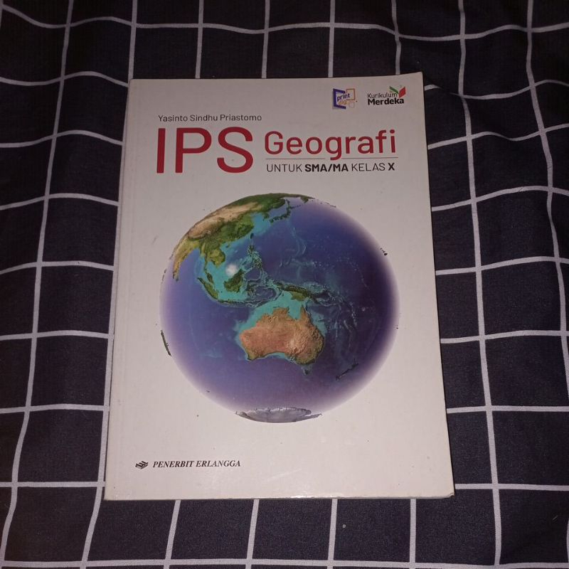 [BACA DESKRIPSI] Ready Preloved Buku Geografi SMA/MA Kelas 10