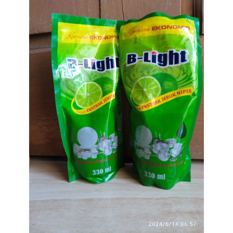 sabun cuci piring B-Light dengan extrak jeruk nipis | SABUN CUCI PIRING MURAH B-LIGHT 330 ml | Sabun