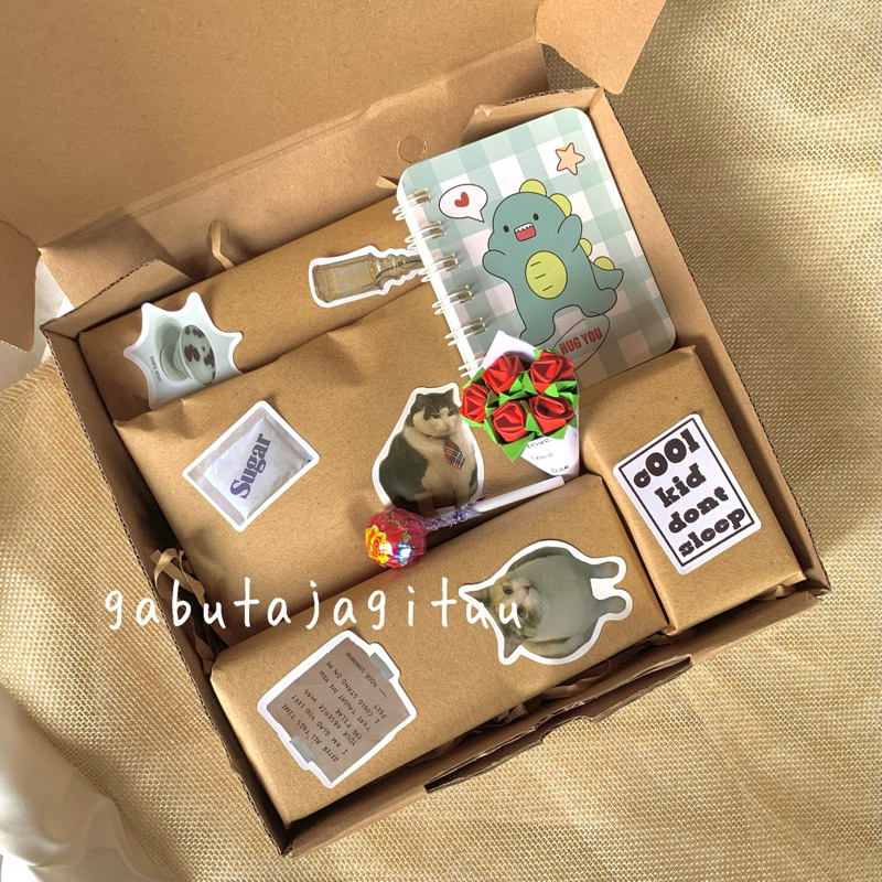 

GIFTBOX ESTETIK//KADO ULANG TAHUN//baca description