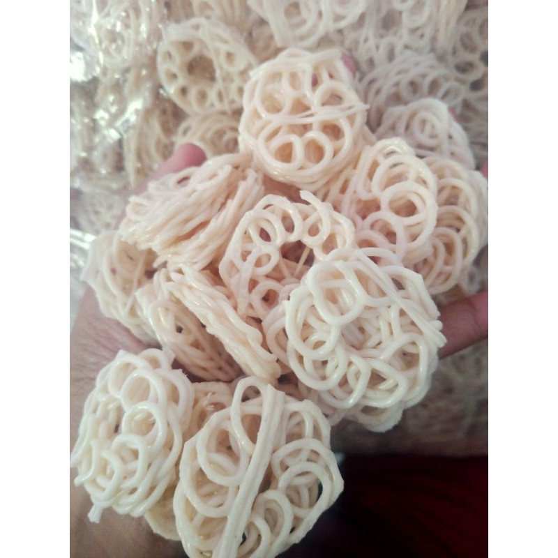 

krupuk seblak / krupuk rafael / kerupuk mawar 1kg