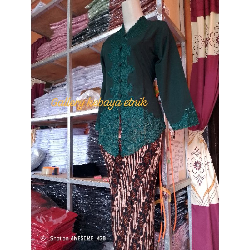 KEBAYA ENCIM BORDIR SENADA WARNA IJO BOTOL