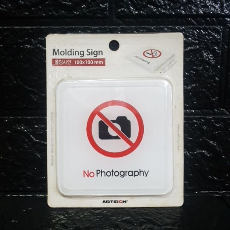 

Molding Sign Acrylic No Photography