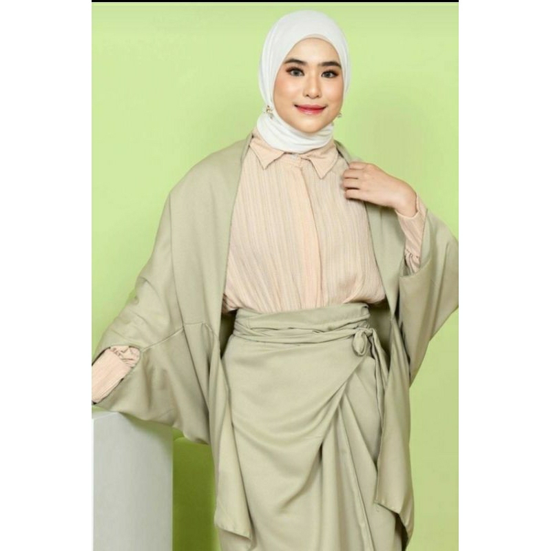 Visya Satin Outer – Outer Satin Sage Green