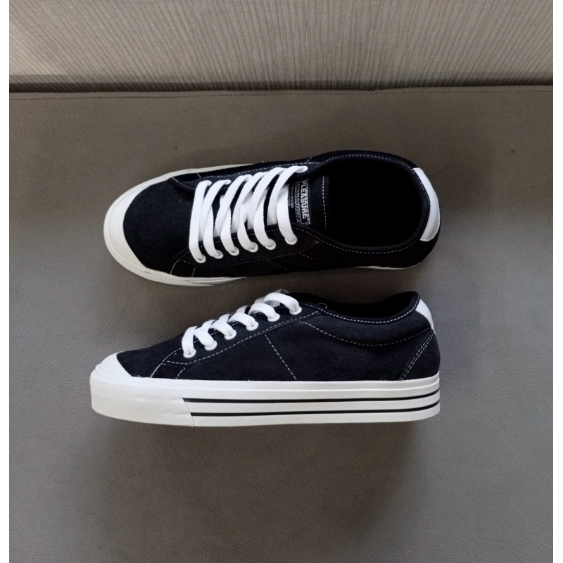 Sepatu Sneaker Pleasure Cloved Full Suede