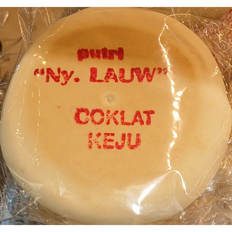 

Pia Putri Ny Lauw Rasa Cokelat Keju - HK