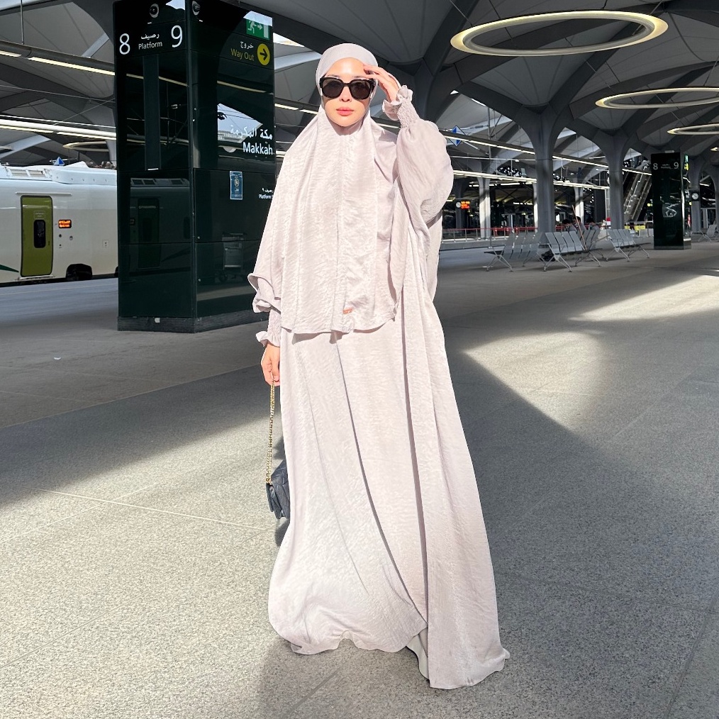 KODE G33I Lozy Hijab  Hanida Abaya Set One Set Abaya Umroh Haji Gamis Set Kerudung Syari