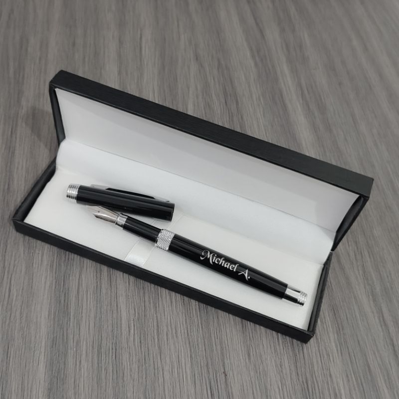 

Pulpen Custom R-FTA8 MB Free Nama Include Box | RollerPen Fountain Nib 1,5mm Pen Calligraphy