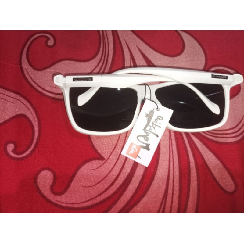 kacamata merk quicksilver replika