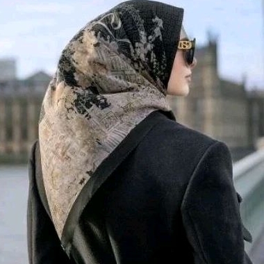 Buttonscarves ~ British ROYAL GUARD