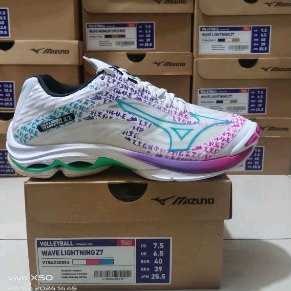 MIZUNO WAVE LIGHTNING Z7 MID DAN LOW ORIGINAL KAOS KAKI