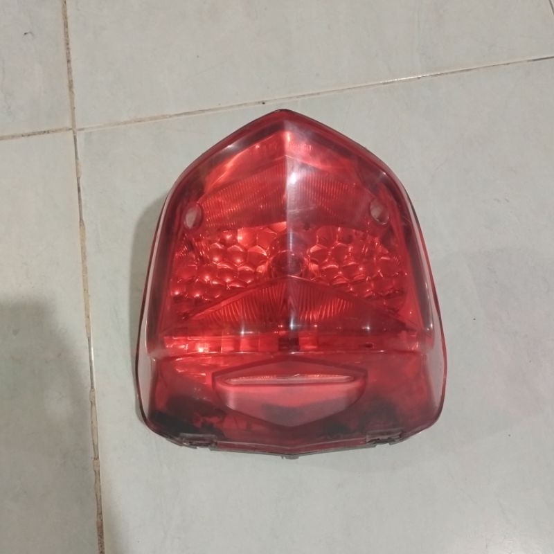 Lampu belakang TIGER REVO ORIGINAL COPOTAN