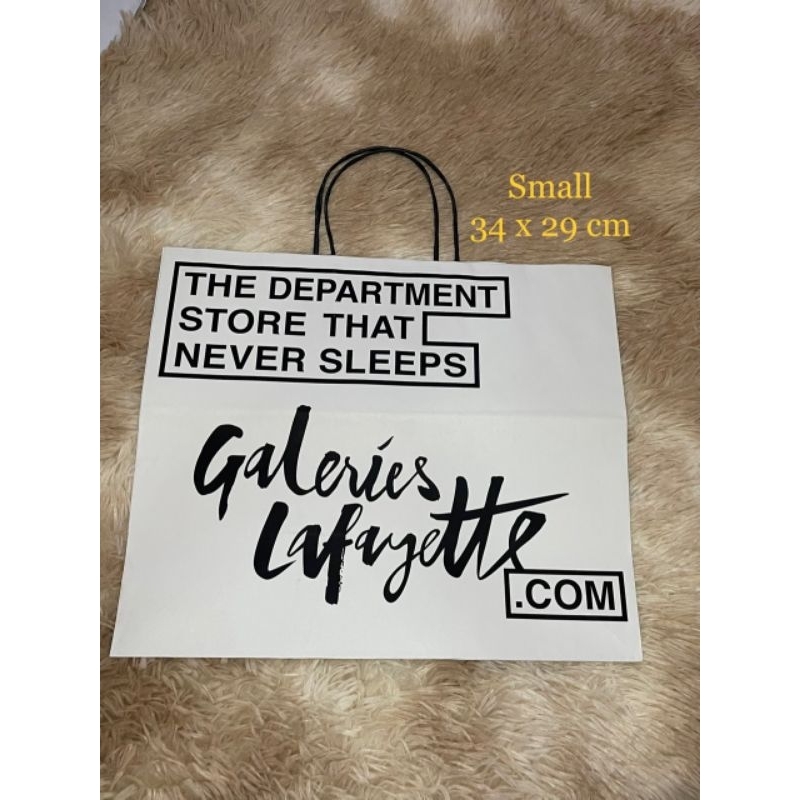 

Paperbag Original GL Paris Small Ukuran 34 x 29 cm s