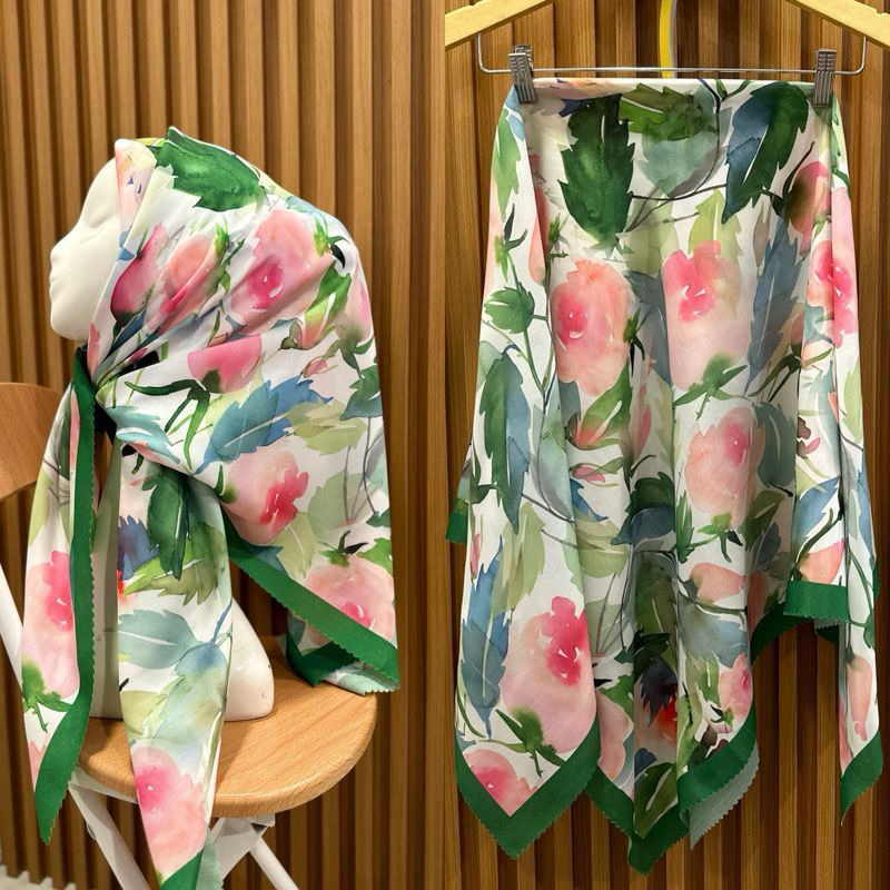 HIJAB VOAL MOTIF PREMIUM SEGI EMPAT LASSERCUT 110 X 110 CM HIJAB TERLARIS/VIRAL/FATRIANA