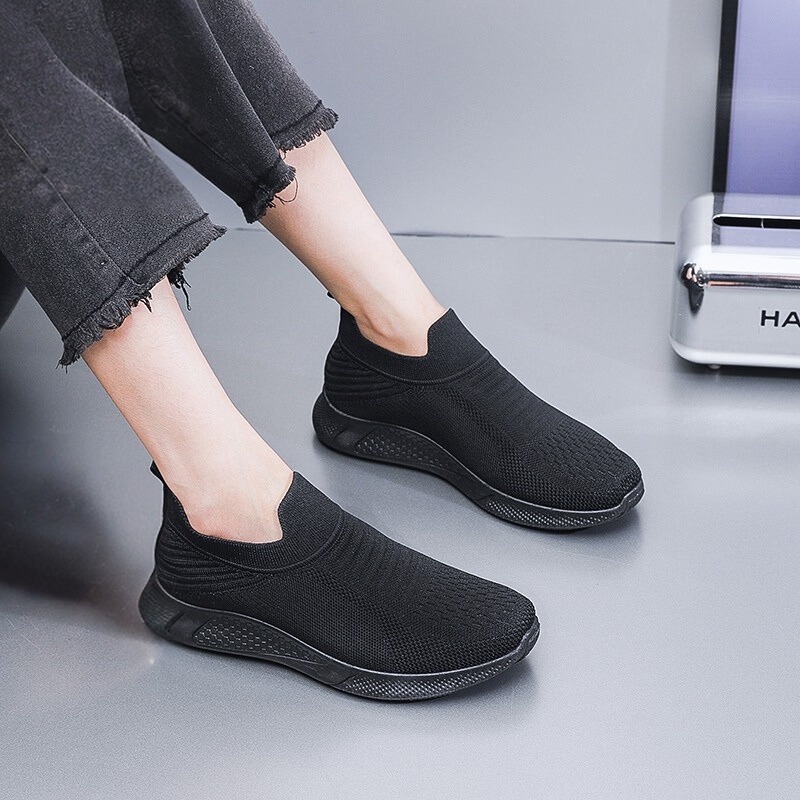 

COD Sepatu Sekolah Anak Ukuran 29-40 Full Hitam / Sneakers Hitam Tanpa Tali - A61-H