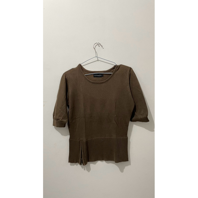 Atasan Kaos Wanita | Preloved