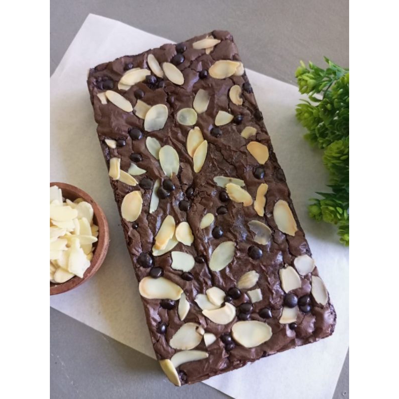 

fudgybrowniesdarkchocolatebyleuk&co