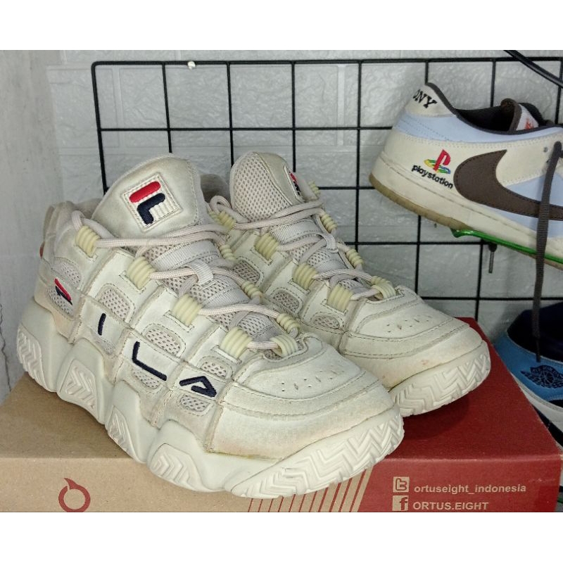 sepatu FILA barricade