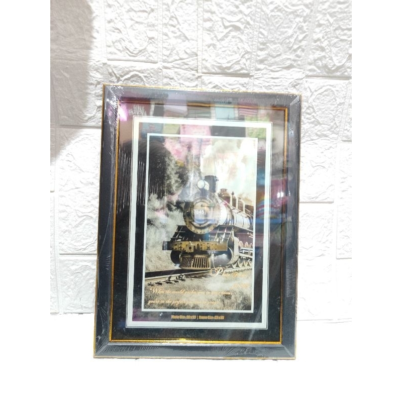 FIGURA 10RS LIST/FIGURA 10RS PLUS/PIGURA 10RS PLUS/BINGKAI FOTO 10RS PLUS/BINGKAI MINIMALIS/PIGURA F