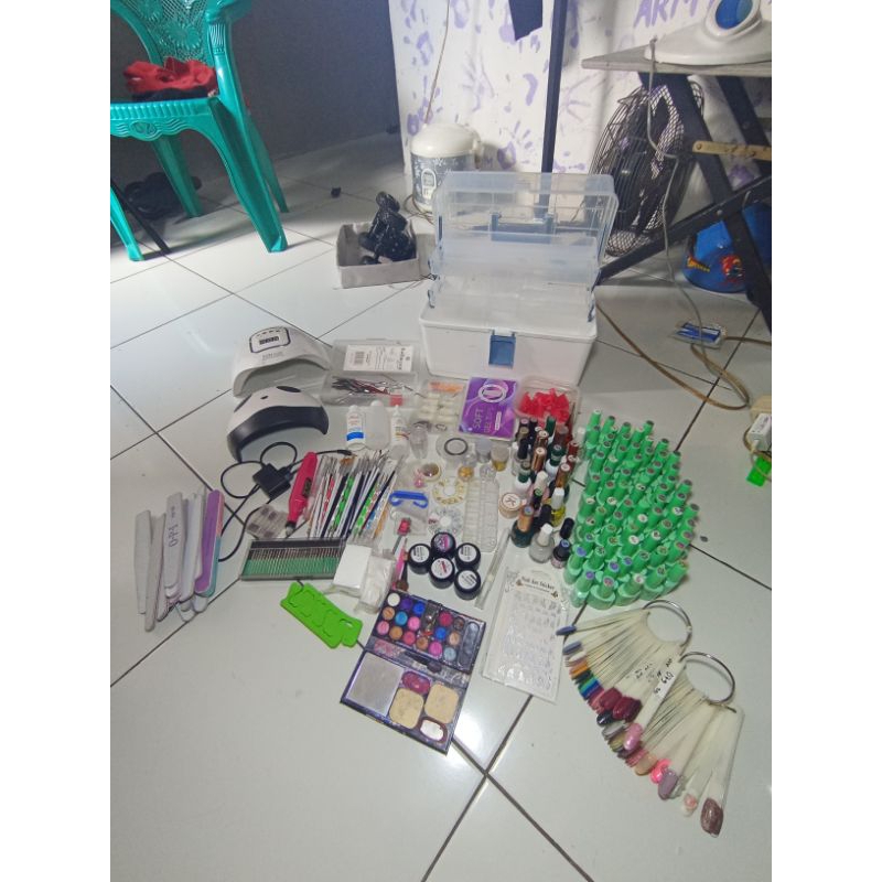 Paket lengkap Nail art