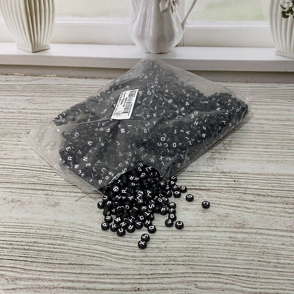 Mote Gelang Mewah Motif HURUF HITAM PUTIH UKURAN 1 PACK 500 GRAM MN 1304 - grosir kokot manik kotak 