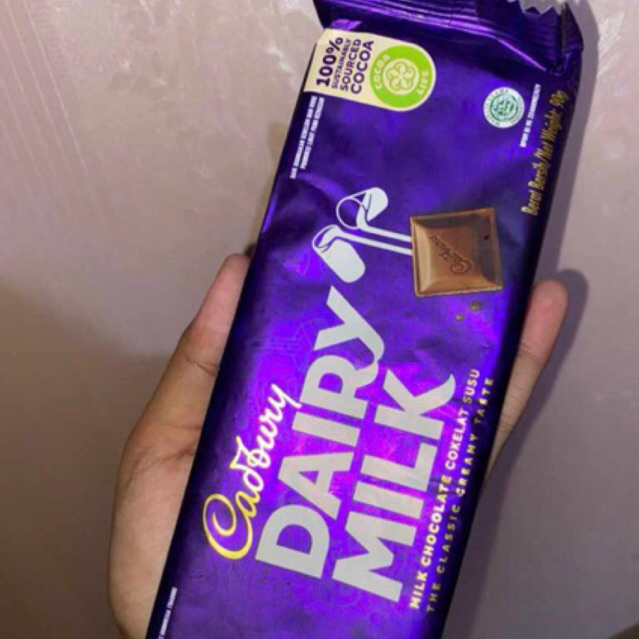 

cadbury dairy milk 90gr