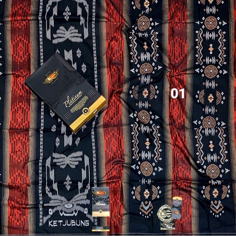 Sarung Ketjubung Platinum Kualitas Gold Series Hitam Motif TIS
