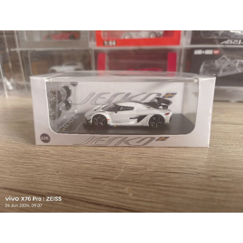 CM MODEL Koenigsegg jesko white