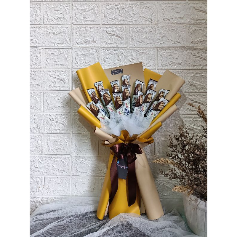 

Buket Snack kekinian/Buket makanan/Buket Jajan/Buket Wisuda/Hadiah