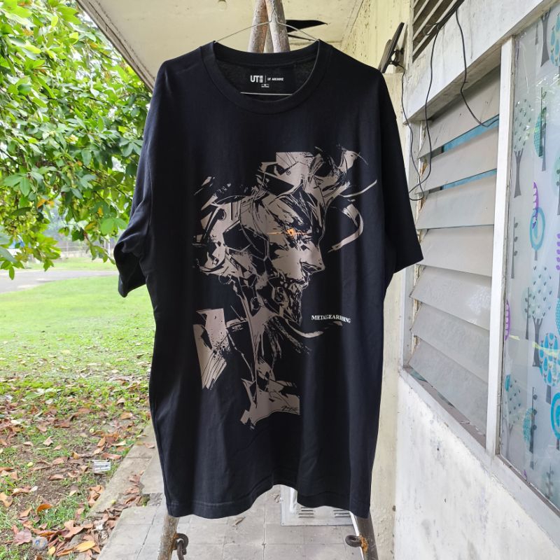 Uniqlo UT X Metal Gear Rising Tshirt Black