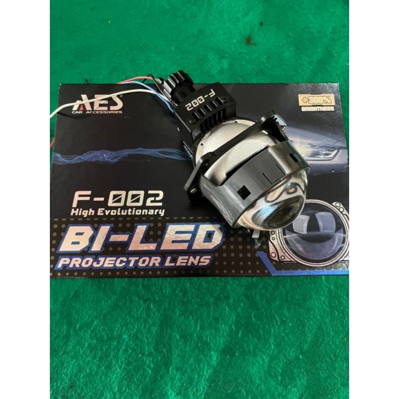 AES f-002 projector led