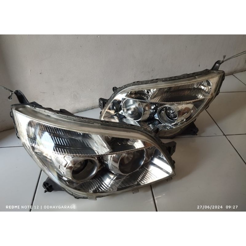 headlamp Terios 2012