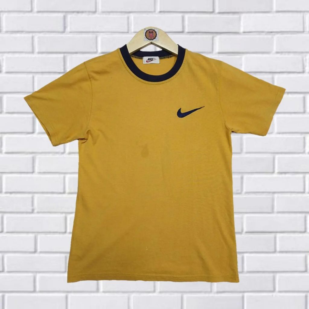 KAOS VINTAGE NIKE SWOOSH, SIZE S-M (SECOND BRANDED) MUSTARD, TS0215