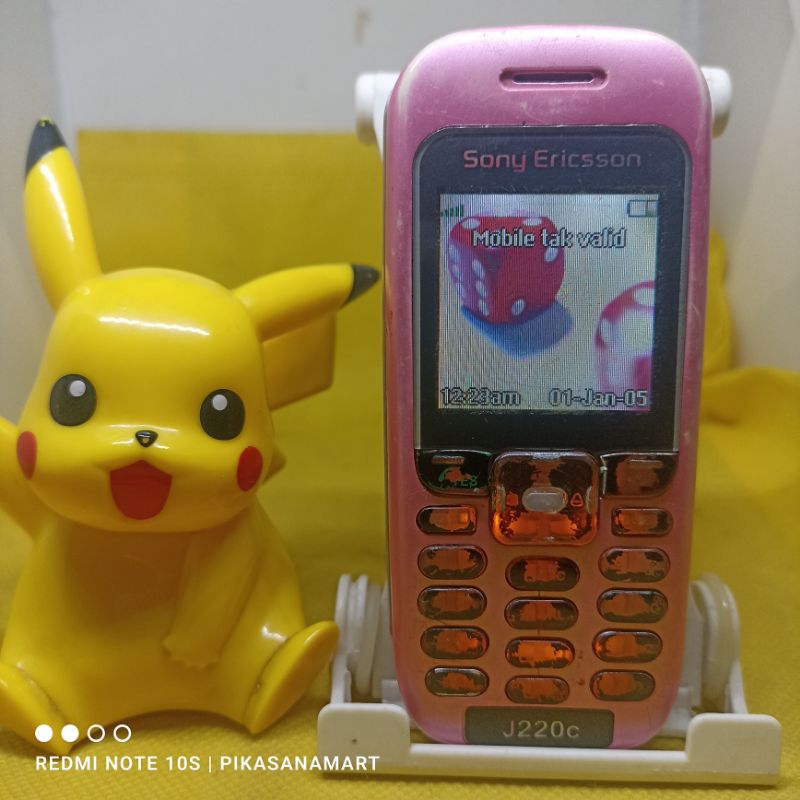 [HP MINUS] Sony Ericsson J220i
